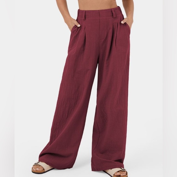 HALARA Pants - Halara High Waisted Plicated Side Pocket Wide Leg Solid Palazzo Casual Pants